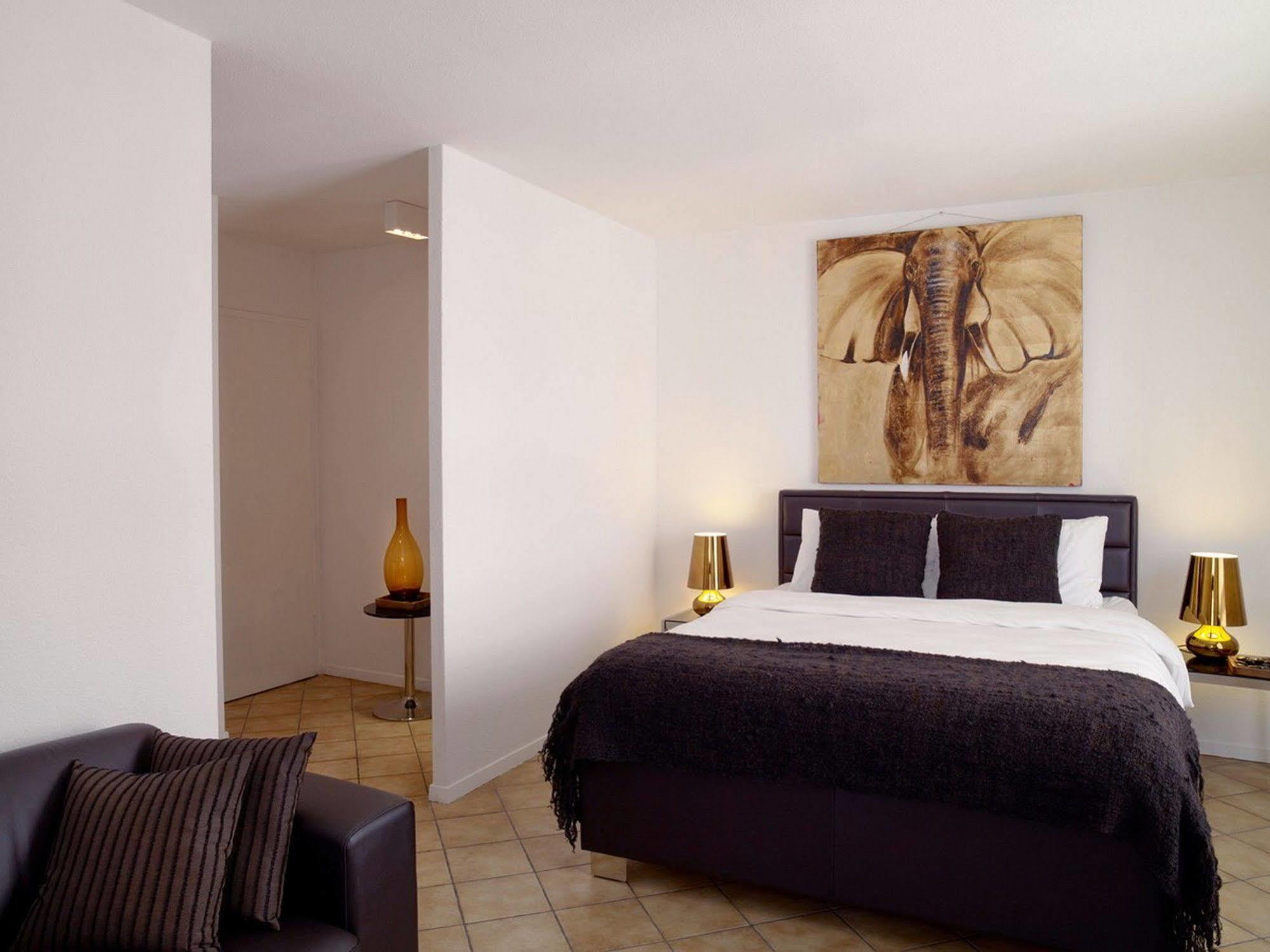 Visionapartments Chemin Des Epinettes - Contactless Check-In Losanna Esterno foto